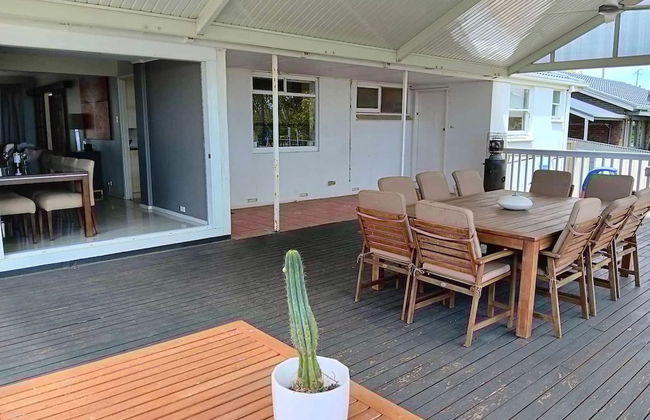 The Ultimate Poolside Escape - Pet Friendly - Foto 15