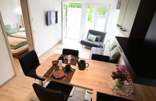 Ferienhäuschen am See, neu gebaut, klimatisiert und beheizbar - Photo 13