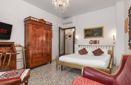 SUITE ANGOLO ALLA STAZIONE - Appartamento con terrazzo panoramico - Photo 1