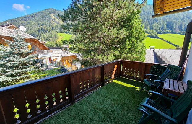 Cozy Apartment With Mountain View - Photo 16