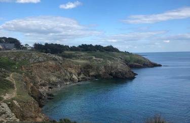 STUDIO Vue Mer plage immédiate - Photo 17