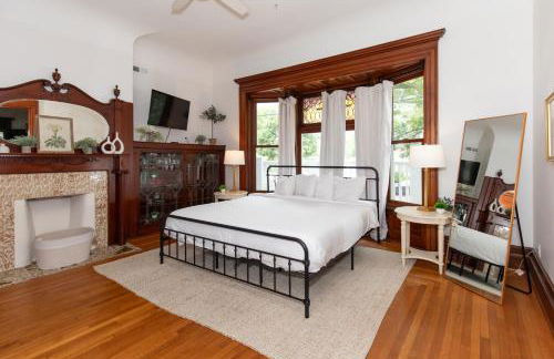 Boutique Style Condo Near Downtown Waterfront - Foto 18