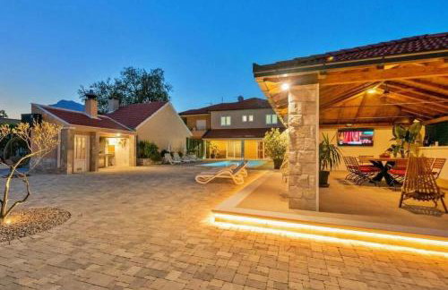 Villa Zara with heated Hydromassage-Pool - Foto 2