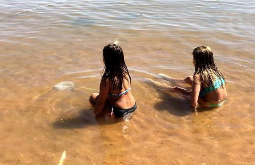 Peaceful Lakefront Cabin with Loft, Beach Access & Sunset Views in Buchanan Dam, Texas - Foto 31