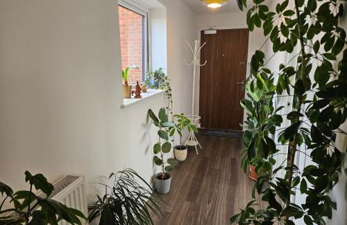 Stylish 1BD Flat with Parking Hackbridge - Foto 18