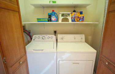 Overlook Poolside Getaway With Seasonal Pool - Foto 9