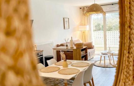 Lumen Chartrain - appartement proche centre-ville, balcon et parking - Foto 27