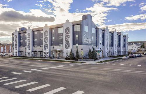 Bringham's Mill Apartments Perfect for Groups Full Kitchen Gym and Free Parking - Photo 5