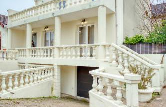 Large house ideal for groups families 12 people - Foto 1