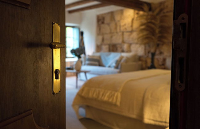 Reserva Rotana Hotel - Photo 36