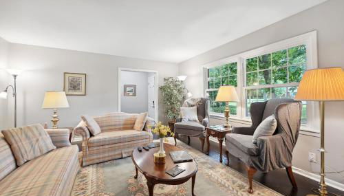 Greensboro Golf Getaway - 9 Mi to Downtown! - Photo 2