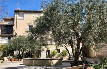 Logement neuf et climatisé, au coeur du village - Foto 12