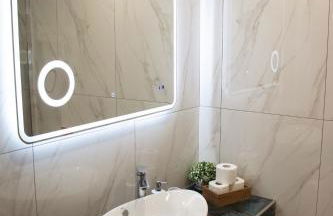 Emily Apartments 3 - Photo 9