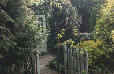 Two bedroomed Cosy cottage close to Wakefield and motorway networks Ideal for long stays and contractors - Foto 28