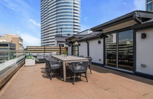 Skyline Suite with Penthouse & Rooftop Deck 6BR by Maddox Hotel - Foto 54