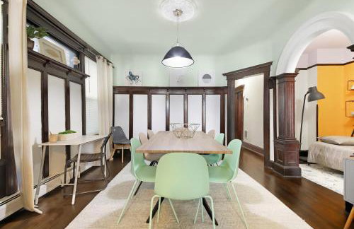 The Vic 3-BR Quick NYC Access & Parking - Foto 5