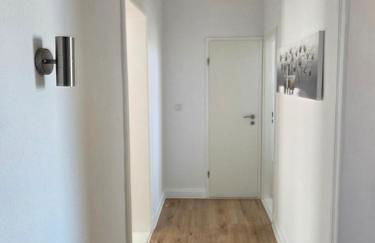 Blue Skies White Line - Foto 6