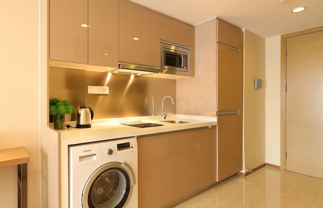 Yuwa Serviced ApartHotel - Photo 41