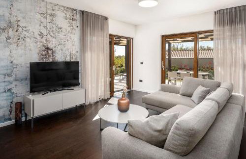 Malerische Steinvilla mit Privatpool, fantastischem Panoramablick, Garten und Grill - Foto 9