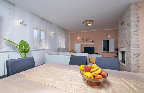 Holiday home in Šušnjevica with swimming pool - Photo 3