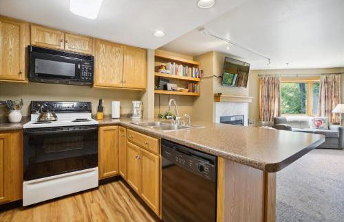 Amazing view, location, ski back trails, sports center, pool Highridge B4 Highridge - Foto 9