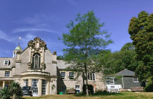 Epiphany House - Photo 16