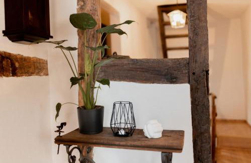 BG Living & Hosting - Mosel-Fachwerkhaus nahe Calmont Klettersteig - 2 Schlafzimmer, Parkplatz, WLAN & Netflix, 5 Personen - Foto 27