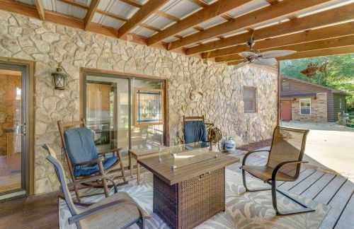 Cozy, Pet-Friendly Retreat in Hickory with Fire Pit! - Foto 22