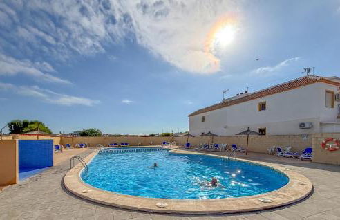 2 Bedroom Stunning Home In Torrevieja - Foto 12