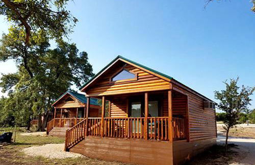 Amazing Family Vacations in Nature in this Cute Log Cabin near Austin, Texas - Foto 17