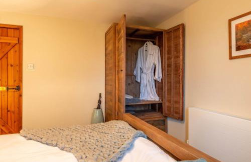 Maybeck Cottage - Photo 11