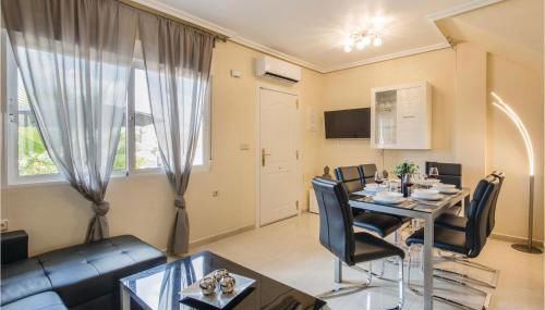 Cozy Home In San Miguel De Salinas - Foto 2