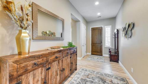 Home with Hot Tub and Outdoor Space in Queen Creek! - Foto 4