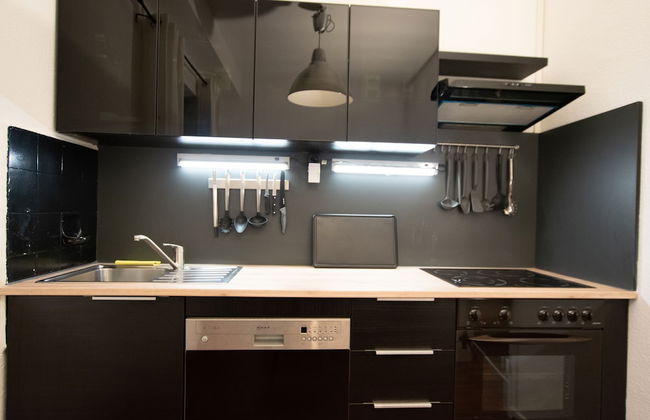 Spacious House - Photo 54