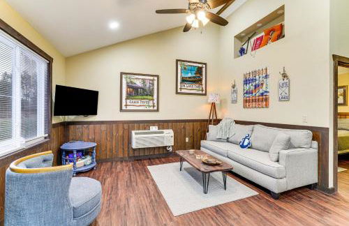 Stunning Views! Table Rock Lake Cabin Near Marina - Foto 1