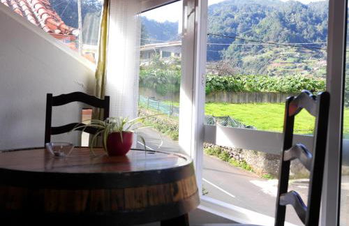 Sea & Mountain View Lombo de Cima House BBQ & Wifi - Foto 2