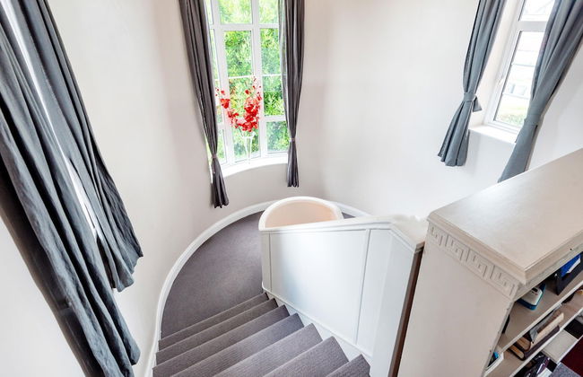 Majestic Home With Beautiful Garden in North West London by Underthedoormat - Foto 21