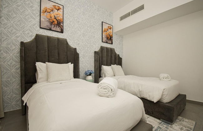 Elegant 3 BR Dubai South - Photo 6