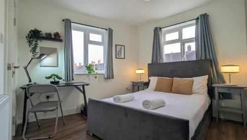 5 Ensuite Bedroom House Near Centre Free Parking - Foto 1