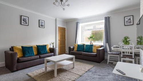 Chestnut House - Sleeps 4 - Pet friendly - Parking - Foto 4