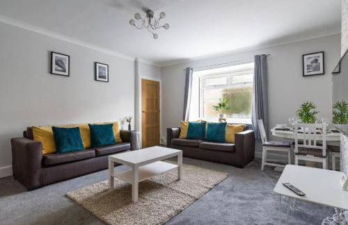 Chestnut House - Sleeps 4 - Pet friendly - Parking - Foto 4