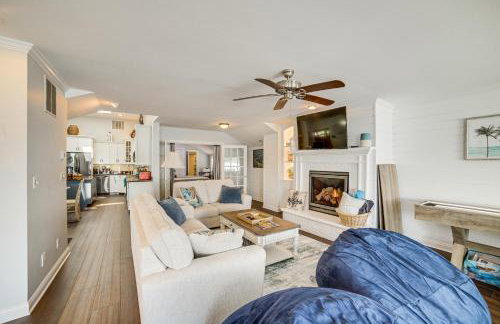 Waterfront ‘Clarklake Escape’ - Deck, Dock & Views - Foto 7