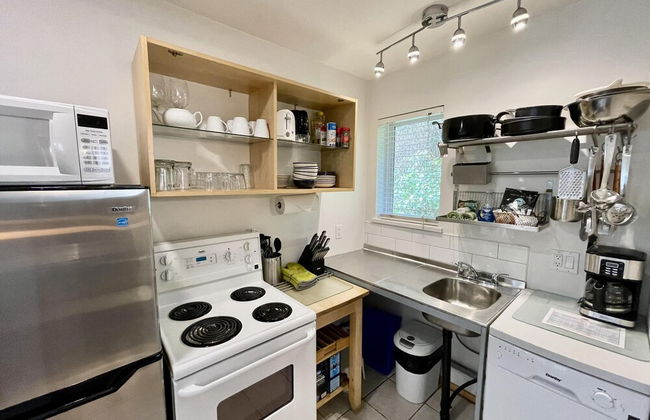 Love Shack - Photo 24