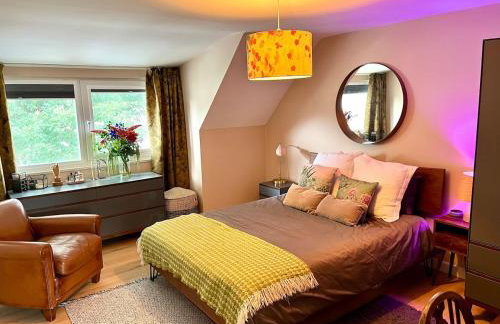 Chic Marlow Escape - Courtyard, River and Fun! Near Windsor and Henley - Photo 4