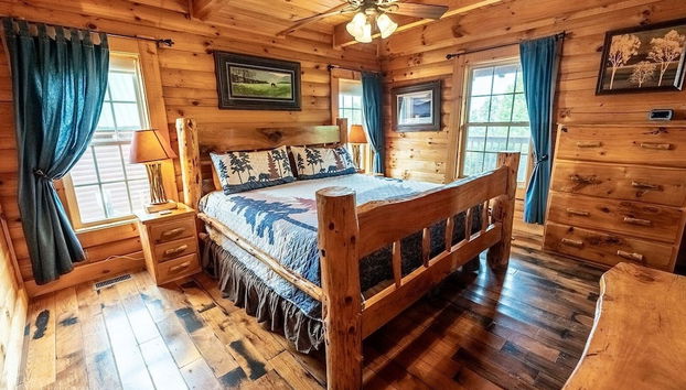 Graceful Awestruck Perfect Mountain Views with Pool Access by RedAwning - Foto 5, Habitación