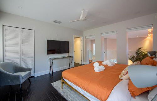 Fascinating Luxe Two-Level Villa BY THE GLAMHOMES - Foto 16