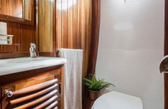 SPACIOUS YACHT HOTEL BARCELONA CITY CENTER 5 CABINs - Foto 19