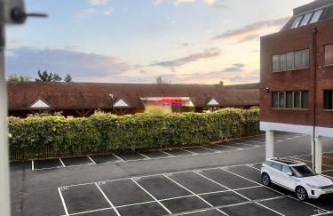 GerrardsCross - Stay4 - Parking - PetsOK - Wembley - Photo 11
