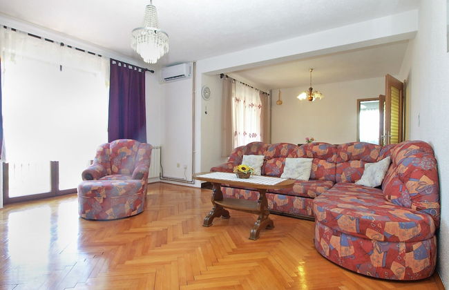 Apartment 1079 - Photo 15