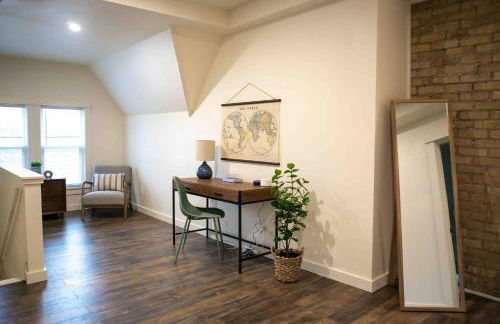 Charming Historic Upper | Walk to Downtown, Lakes - Foto 33